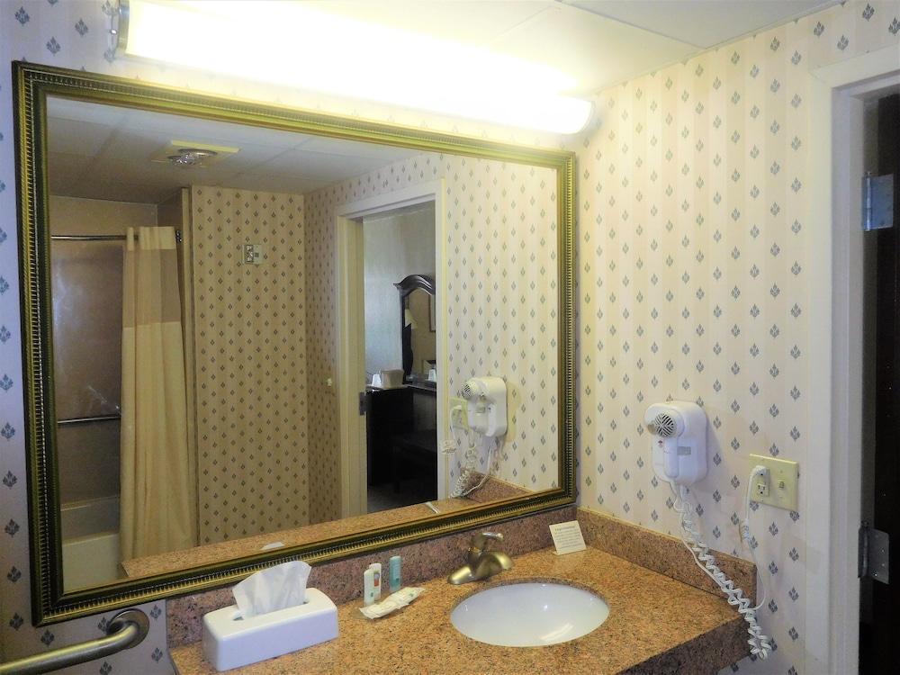 Quality Inn & Suites Danville Esterno foto